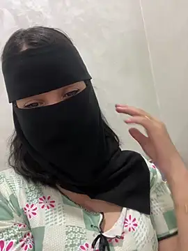 Snapshot of jijijoudia chatting on October 15, 2025, 11:46 pm jijijoudia online show from October 15, 2025, 11:46 pm