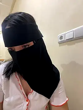 Snapshot of jijijoudia chatting on October 20, 2025, 12:24 am jijijoudia online show from October 20, 2025, 12:24 am