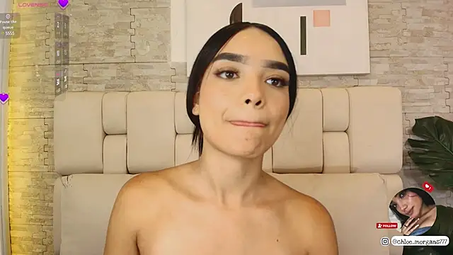 Chloe Morgans online show from March 19, 2025, 1:32 am