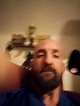 Snapshot of armdy371 chatting on April 18, 2026, 8:53 pm armdy371 online show from April 18, 2026, 8:53 pm