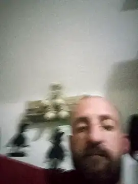 Snapshot of armdy371 chatting on April 23, 2026, 8:32 am armdy371 online show from April 23, 2026, 8:32 am