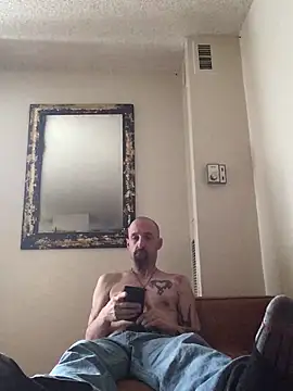 Snapshot of armdy371 chatting on March 30, 2026, 8:43 pm armdy371 online show from March 30, 2026, 8:43 pm