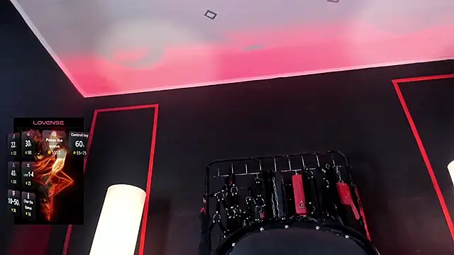 Snapshot of Carolina_Arias chatting on April 11, 2026, 8:12 pm Carolina Arias online show from April 11, 2026, 8:12 pm