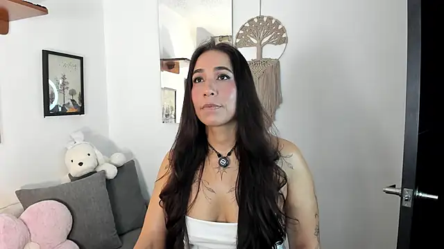 Snapshot of electra_hunt chatting on June 20, 2026, 1:21 am electra hunt online show from June 20, 2026, 1:21 am