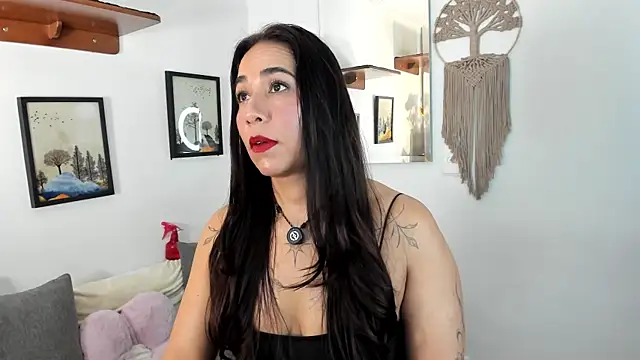 electra hunt online show from July 5, 2026, 4:19 am