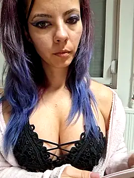 allinqueen online show from February 22, 2026, 9:16 pm