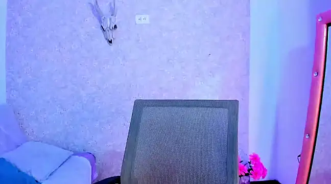 AliciaChelios online show from December 31, 2024, 5:11 am