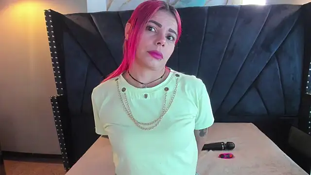 Snapshot of NIKI_SANTANA chatting on September 30, 2025, 3:56 am NIKI SANTANA online show from September 30, 2025, 3:56 am