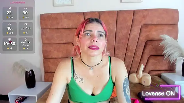 Snapshot of NIKI_SANTANA chatting on February 27, 2025, 3:51 am NIKI SANTANA online show from February 27, 2025, 3:51 am