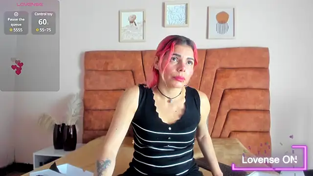 Snapshot of NIKI_SANTANA chatting on February 22, 2025, 3:56 am NIKI SANTANA online show from February 22, 2025, 3:56 am