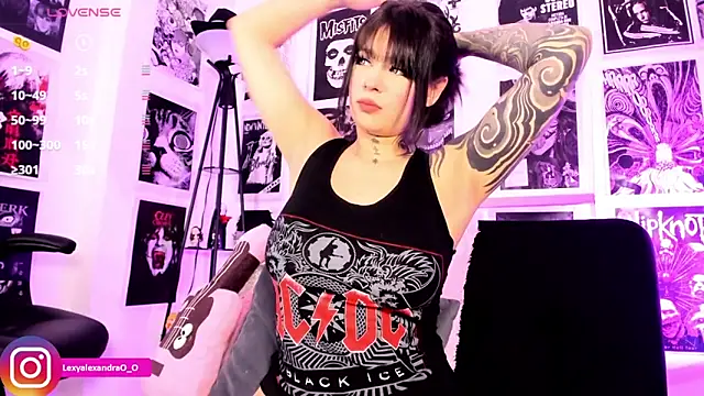 Lexyjoycce online show from May 6, 2026, 5:06 pm