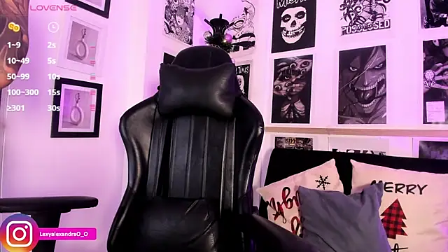 Lexyjoycce online show from December 17, 2025, 9:09 pm