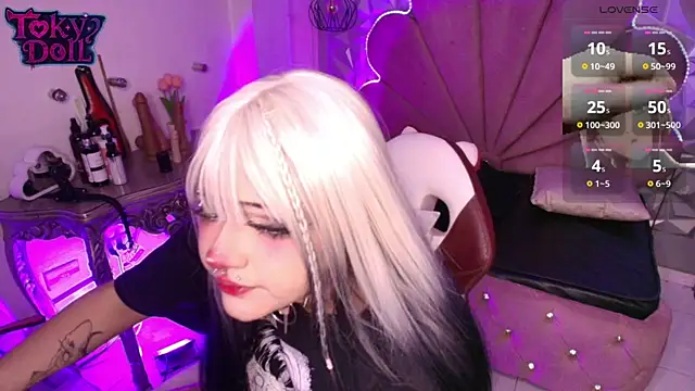 Snapshot of toky_doll chatting on September 11, 2025, 8:20 pm toky doll online show from September 11, 2025, 8:20 pm