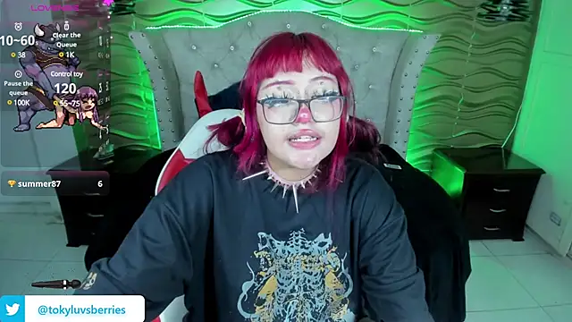 Snapshot of toky_doll chatting on January 16, 2025, 11:06 pm toky doll online show from January 16, 2025, 11:06 pm