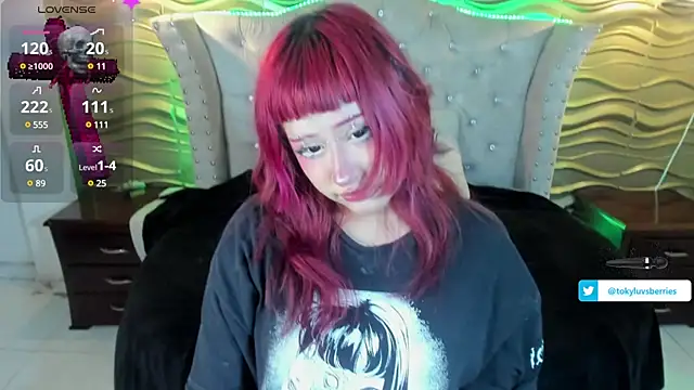 Snapshot of toky_doll chatting on February 6, 2025, 12:43 am toky doll online show from February 6, 2025, 12:43 am