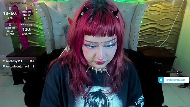 Snapshot of toky_doll chatting on February 11, 2025, 11:12 pm toky doll online show from February 11, 2025, 11:12 pm