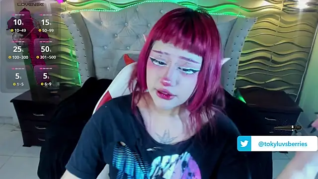 Snapshot of toky_doll chatting on February 1, 2025, 8:26 pm toky doll online show from February 1, 2025, 8:26 pm