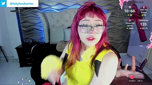 Snapshot of toky_doll chatting on January 11, 2025, 8:21 pm toky doll online show from January 11, 2025, 8:21 pm