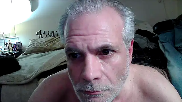 Hand69someguy online show from May 10, 2026, 4:27 am
