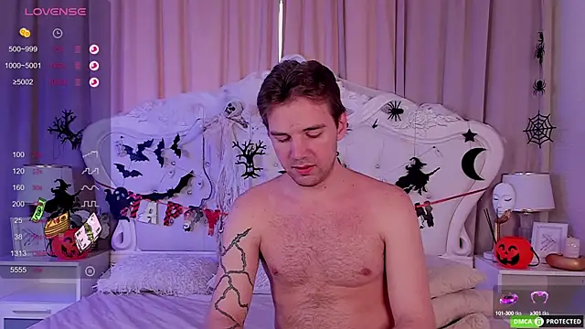 ArthurWhitee online show from October 15, 2025, 5:39 am