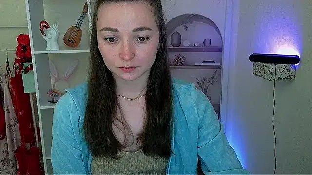  Barbie Kiss  online show from May 27, 2026, 5:09 pm