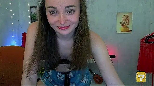  Barbie Kiss  online show from April 29, 2026, 1:37 pm