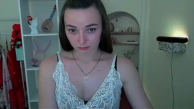  Barbie Kiss  online show from May 19, 2026, 3:08 pm