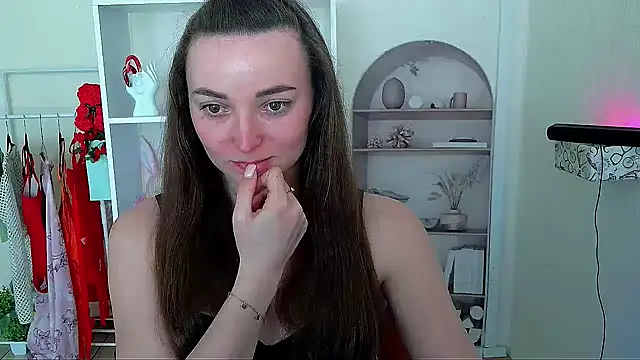  Barbie Kiss  online show from May 11, 2026, 2:45 pm