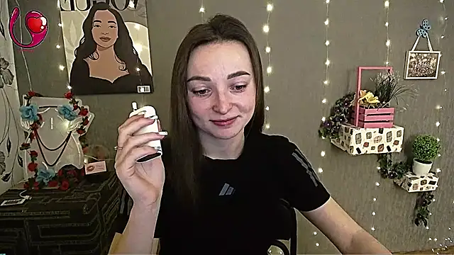 Snapshot of _Barbie_Kiss_ chatting on March 3, 2025, 8:30 am Barbie Kiss online show from March 3, 2025, 8:30 am
