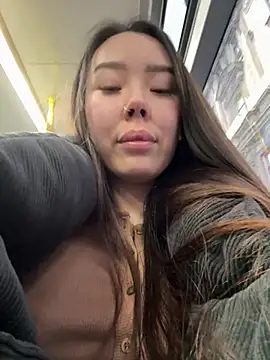 Asian Asami online show from February 5, 2025, 1:44 pm