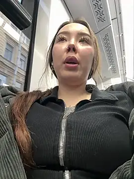 Asian Asami online show from March 14, 2025, 3:58 pm