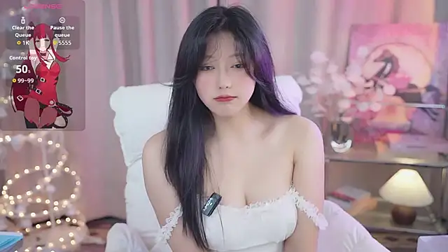 YINGTao-168 online show from September 24, 2025, 1:13 am