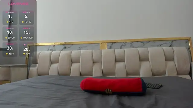 Hanna lens online show from December 1, 2025, 4:30 pm