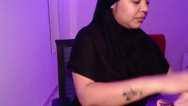 Snapshot of VenussTits97 chatting on January 18, 2026, 8:56 pm VenussTits97 online show from January 18, 2026, 8:56 pm