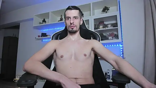 Snapshot of ToddClaytonn chatting on December 18, 2025, 11:30 pm ToddClaytonn online show from December 18, 2025, 11:30 pm