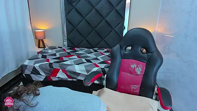 Alicee petite online show from January 22, 2025, 11:34 am