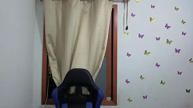 catalina boobs online show from May 16, 2026, 12:04 pm