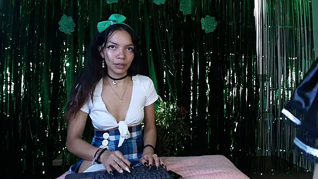 Snapshot of vanelope11 chatting on March 19, 2025, 8:00 pm vanelope11 online show from March 19, 2025, 8:00 pm