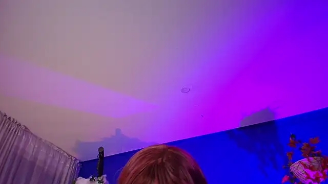 Snapshot of vanelope11 chatting on April 11, 2026, 3:14 am vanelope11 online show from April 11, 2026, 3:14 am