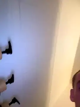 PeytonJohnn online show from December 22, 2025, 2:50 pm