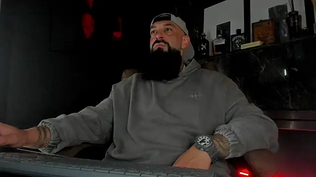 Snapshot of axxelrich_ chatting on October 31, 2025, 4:53 am axxelrich online show from October 31, 2025, 4:53 am