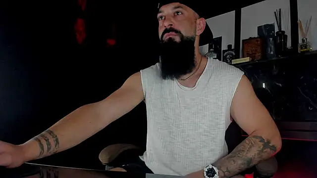 Snapshot of axxelrich_ chatting on October 13, 2025, 4:03 am axxelrich online show from October 13, 2025, 4:03 am