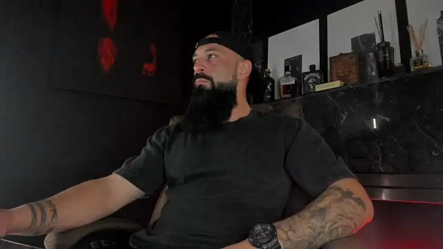 Snapshot of axxelrich_ chatting on October 25, 2025, 4:00 am axxelrich online show from October 25, 2025, 4:00 am