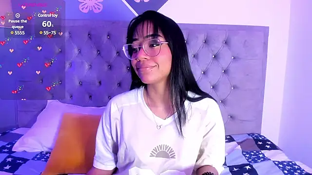 Snapshot of AriannaDavis chatting on February 28, 2025, 8:28 pm AriannaDavis online show from February 28, 2025, 8:28 pm