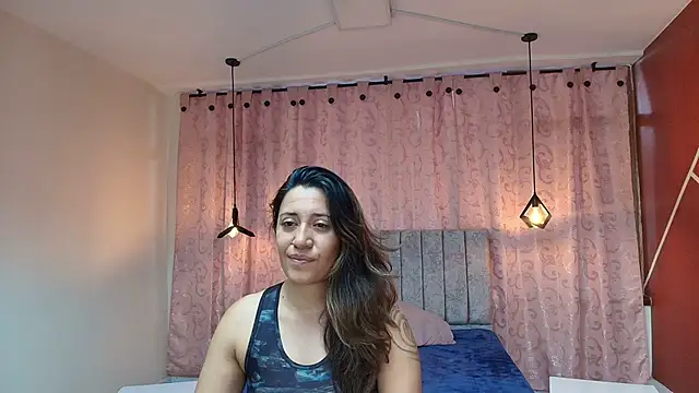 VioletaScott  online show from September 10, 2025, 2:27 pm