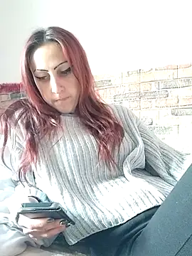 Snapshot of kriszy_baby chatting on December 19, 2025, 8:17 am kriszy baby online show from December 19, 2025, 8:17 am