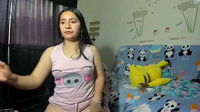 Snapshot of litle_mily_ chatting on February 4, 2025, 10:13 pm litle mily online show from February 4, 2025, 10:13 pm