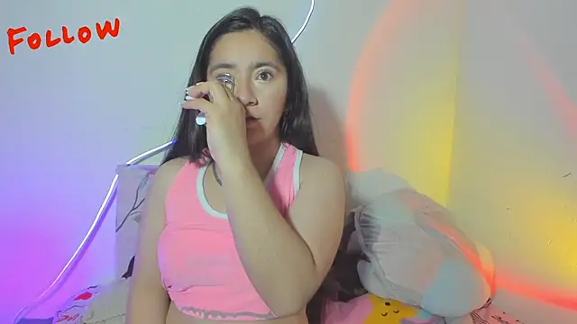 Snapshot of litle_mily_ chatting on October 27, 2025, 11:16 pm litle mily online show from October 27, 2025, 11:16 pm