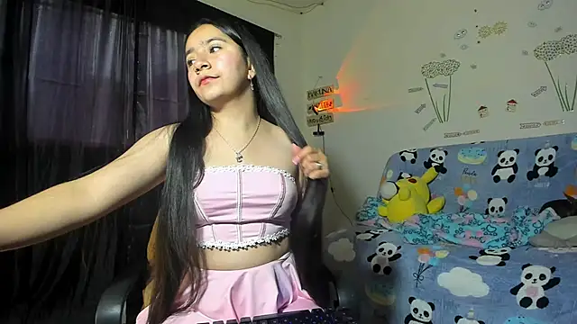Snapshot of litle_mily_ chatting on January 25, 2025, 9:57 pm litle mily online show from January 25, 2025, 9:57 pm