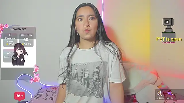 Snapshot of litle_mily_ chatting on October 16, 2025, 11:57 pm litle mily online show from October 16, 2025, 11:57 pm